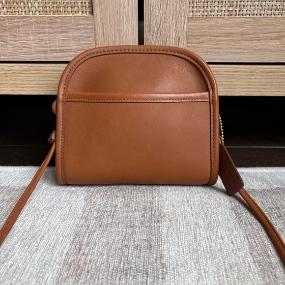 COACH Vintage Abbie British Tan Leather Crossbody Shoulder Bag Handbag 9017 - Picture 2 of 10